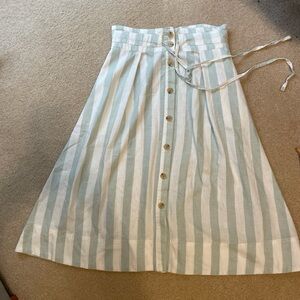 A New Day White and Green Linen Skirt
